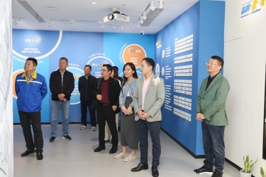 马来西亚巴生西港控股集团董事总经理拿督Eddie Lee一行莅临优游UB8纸业调研交流